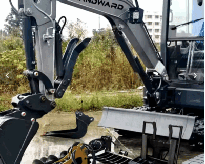 landward-excavator